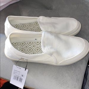 Sanuk white sneakers